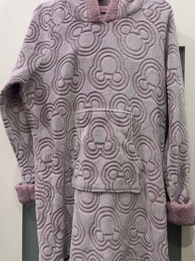Disney Lavener Oversized  Lounge Hoodie with Sherpa Hood Mickey Mouse Jrs L